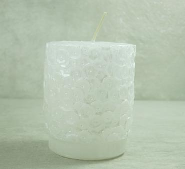 Kerze Safe Candle, Malia, Stumpenkerze, Farbe weiß-Perlmutt, Größe 80/65 mm, Kerzen Wenzel