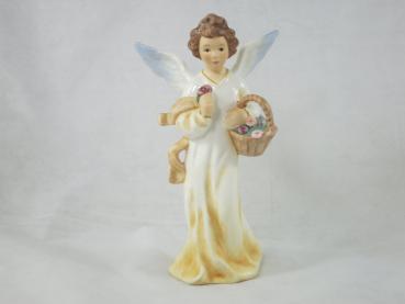 Engel mit Blumenkorb, Sommer - Liebe, aus Archival Collection, Goebel Porzellan