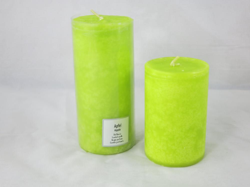Duftkerze TREND Safe Candle, Duft Apfel, Farbe grün, Kerzen Wenzel