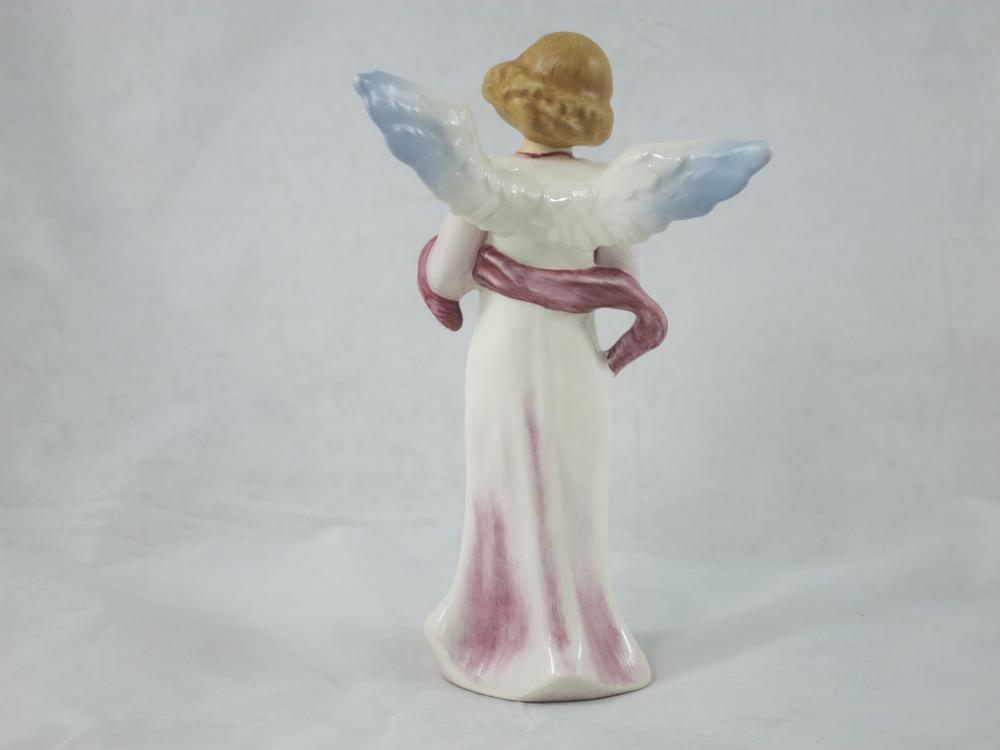 Engel mit Vogel, Winter - Schutz, aus Archival Collection, Goebel Porzellan